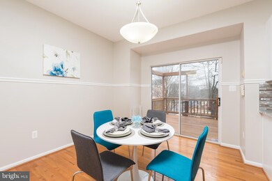 13112 Kidwell Field Rd, Herndon, VA 20171 - photo 5