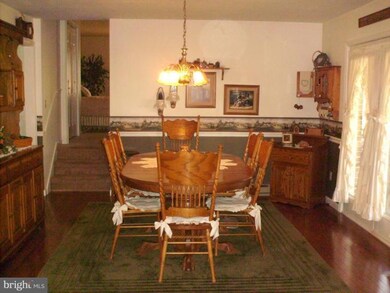 11537 Grant Shook Rd, Greencastle, PA 17225 - photo 2