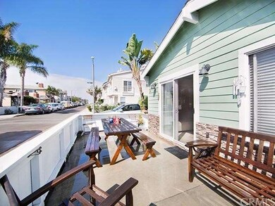 entertain on your front patio