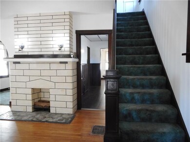Entrance and Living Room