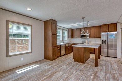 8492 Reedy Creek Rd, Bristol, VA 24202 - photo 5