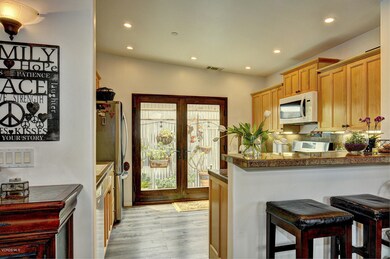2149 Monmouth Drive Ventura CA-large-008
