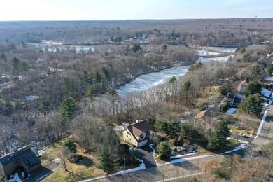 200 Palisades Cir, Stoughton, MA 02072 - photo 3