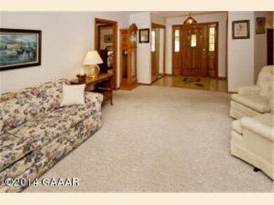 572 W Lake Cowdry Rd NW unit NW, Alexandria, MN 56308 - photo 4