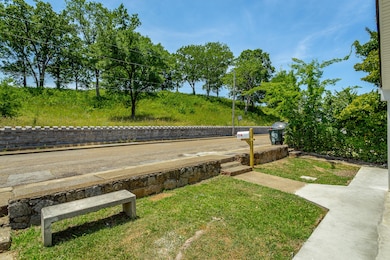 1813 E 4th St, Chattanooga, TN 37404 - photo 2