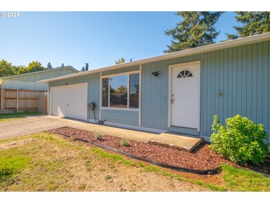 5555 Red Leaf Dr S, Salem, OR 97306 - photo 4