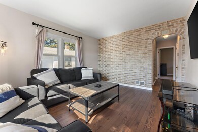 117 Keilman St, Dyer, IN 46311 - photo 2