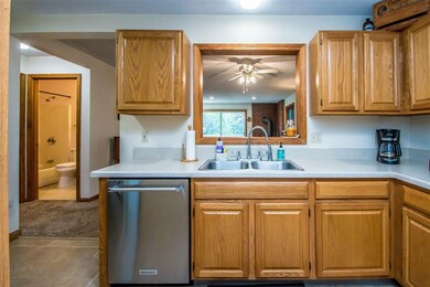 160 Northbrook Cir unit 88, Conway, NH 03860 - photo 2