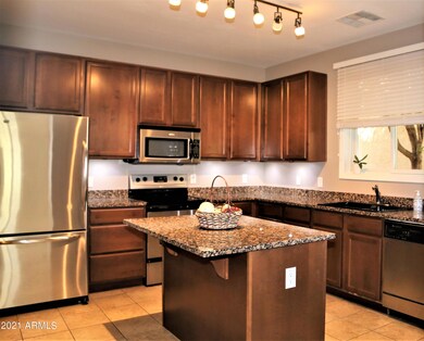 Gideon Kitchen