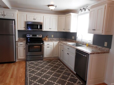 117 S Johnson St, Garrett, IN 46738 - photo 4