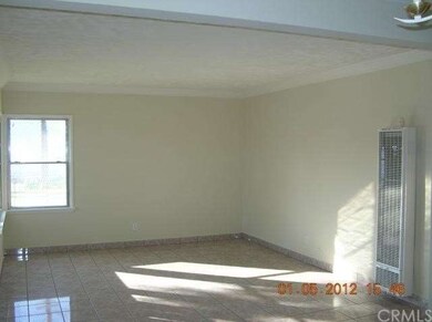 Living room, front unit