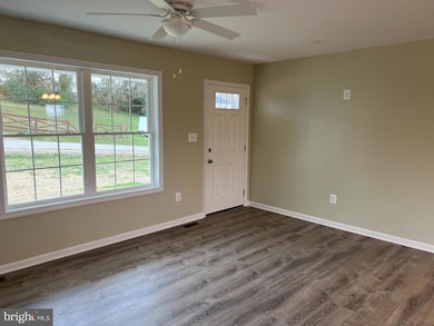 23173 Hilltop Dr, Bushwood, MD 20618 - photo 2