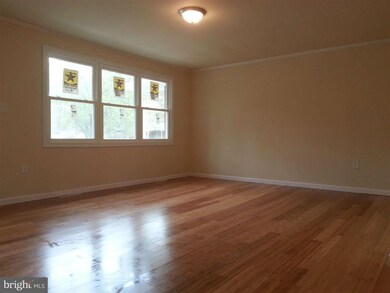 5607 Alan Dr, Clinton, MD 20735 - photo 4