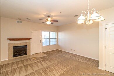 419 E C St unit 119, Jenks, OK 74037 - photo 5