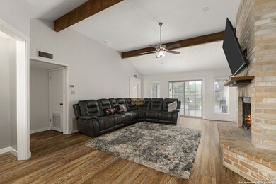 402 Teakwood Dr, Victoria, TX 77901 - photo 5