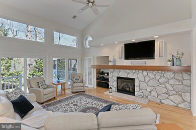 9102 Wood Spice Ln, Lorton, VA 22079 - photo 6