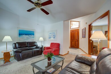 004_Living Room