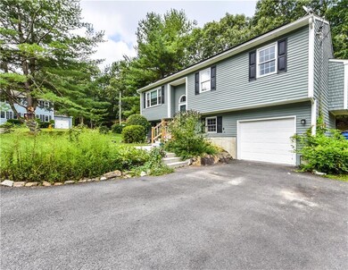 2 Beaver Creek Ct, Cranston, RI 02921 - photo 4