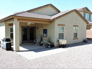 Covered Patio w/Extended Paver Area