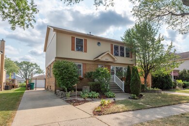 1831 Manchester Ave, Westchester, IL 60154 - photo 2