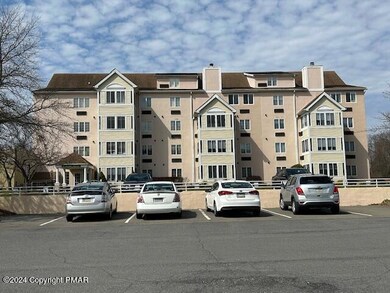 3 Village Cir unit 107, Stroudsburg, PA 18360 - photo 2