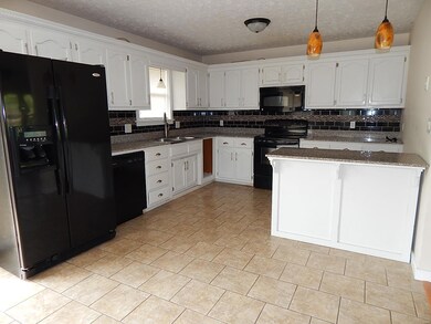 14344 Torpedo Dr, Saint Robert, MO 65584 - photo 2