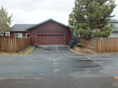 20633 Jayhawk Ln, Bend, OR 97702 - photo 2