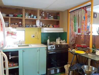 1030 E Ellendale Ave unit 24 Av, Dallas, OR 97338 - photo 7