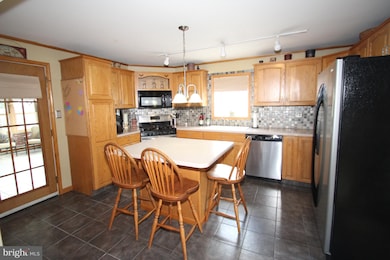 822 W 13th St, New Castle, DE 19720 - photo 3