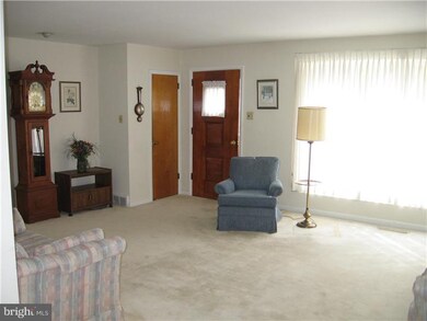 2777 Highland Ave, Broomall, PA 19008 - photo 4
