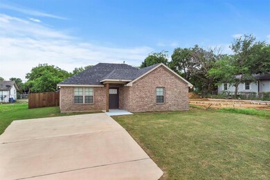 906 W Johnson St, Denison, TX 75020 - photo 4
