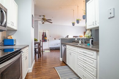 94 Mill St unit 101, Woonsocket, RI 02895 - photo 3