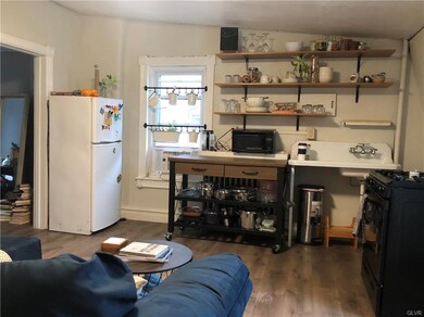 420 N 4th St unit 3, Allentown, PA 18102 - photo 3