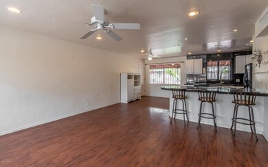 Kitchen/Dining Area