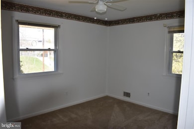 3404 Stonehall Dr, Beltsville, MD 20705 - photo 4