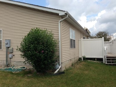 1739 Aspen Dr, Crown Point, IN 46307 - photo 4