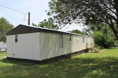 1565 E Reno Rd, Azle, TX 76020 - photo 2