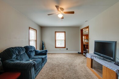 516 Carney St, Shelbyville, TN 37160 - photo 3