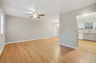 838 Maid Marion Ct, Miamisburg, OH 45342 - photo 5