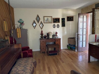 Den/Office/Bonus room