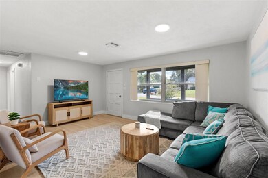 1073 Kenwood Dr, Dunedin, FL 34698 - photo 5