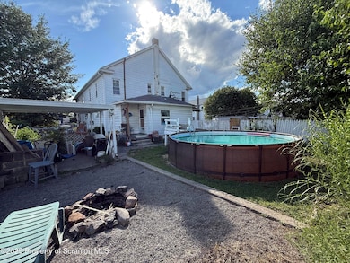 525 Shawnee St, Hanover Township, PA 18706 - photo 3