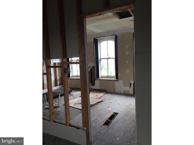 39 S 9th St, Reading, PA 19602 - photo 6