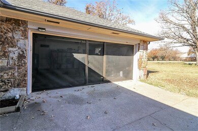 retractable garage screen