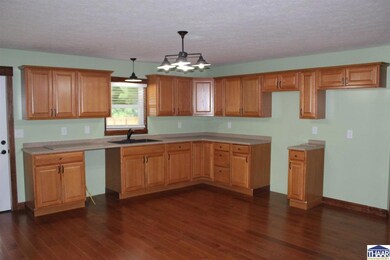 306 E South St, Center Point, IN 47840 - photo 4