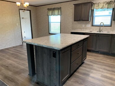 47 Cleo Cir, Rochester, NH 03868 - photo 4