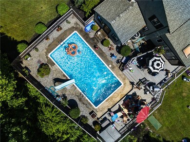 1615 Boston Neck Rd, Saunderstown, RI 02874 - photo 2