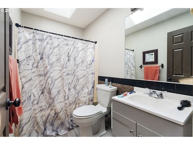 169 W 2nd St, Lafayette, OR 97127 - photo 6