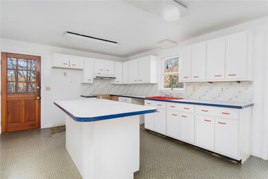 125 Brook Farm Rd S, Wakefield, RI 02879 - photo 6