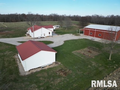 4786 Keller Rd, Iuka, IL 62849 - photo 4